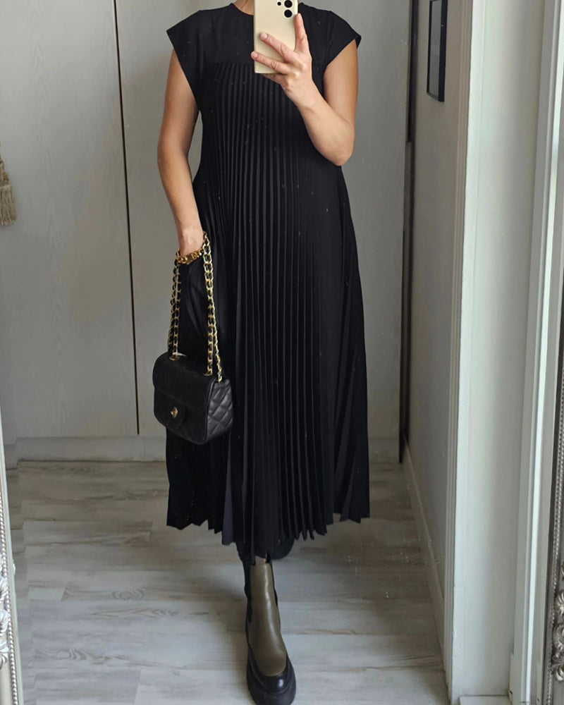 Ida™ – Pleated Maxi Dress